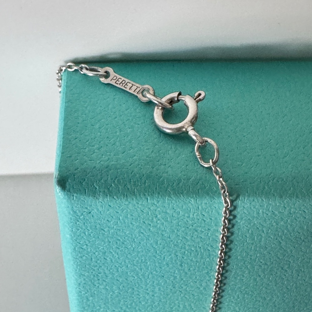 Authentic Tiffany & Co.Teardrop SV925 Pendant Necklace W/Box/Dustbag - Picture 6 of 7